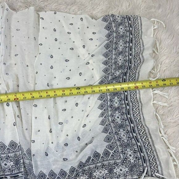 Raj Women’s Bohemian Blue & White Kimono Wrap Cardigan Lightweight One Size - Picture 7 of 12